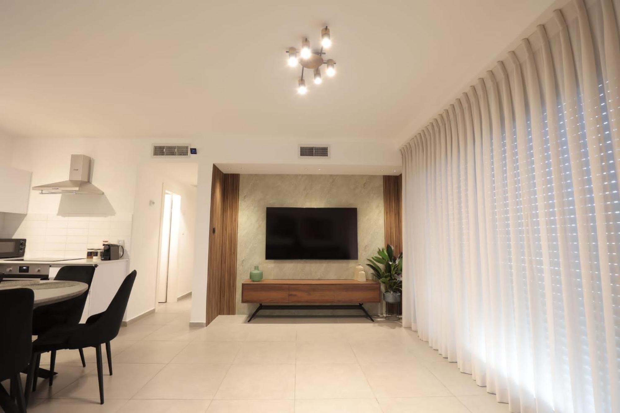 Luxury Queen Royal Park Eilat Esterno foto